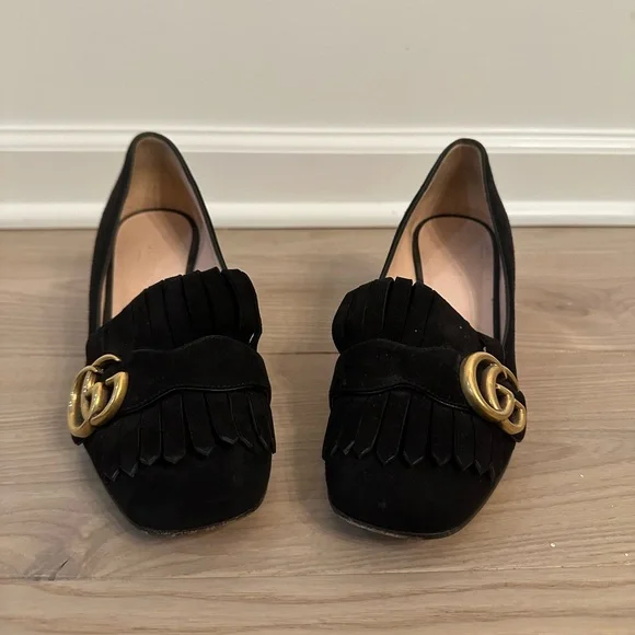 Gucci Black Heels with Gold GG Emblem - Picture 5 of 6